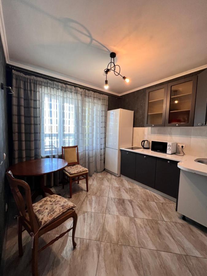Appartement Уютная 1 Комнатная Квартира На Софии Русовой à Kiev Extérieur photo